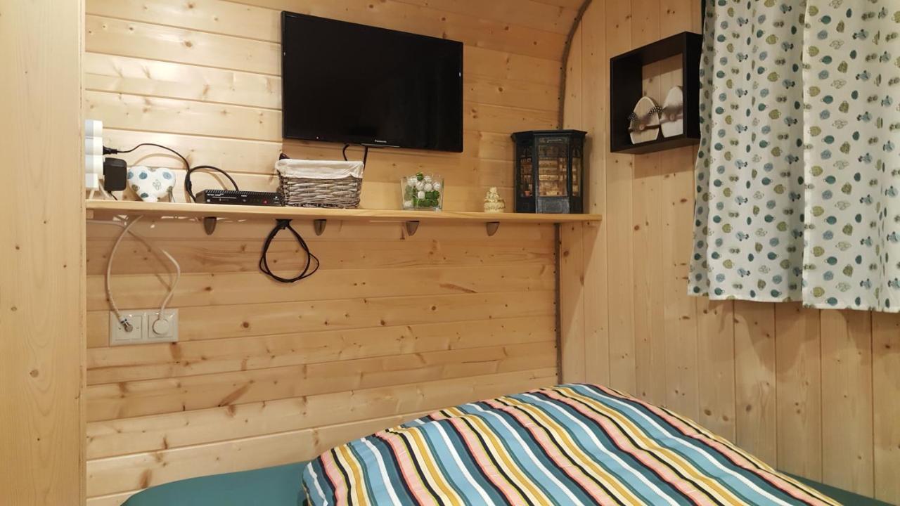 Ma Roulotte Sous Les Chenes- Au Naturel Raon-aux-Bois Exterior foto